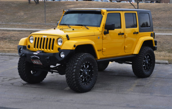 Jeep Wrangler ReStyle & Custom Box & Lighting