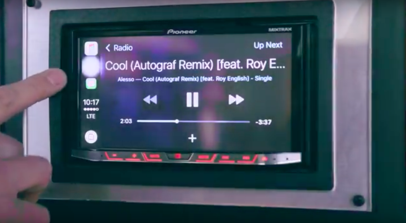 Apple CarPlay Demo on Pioneer AVH-4200NEX (iPhone Users) - InPhase Car