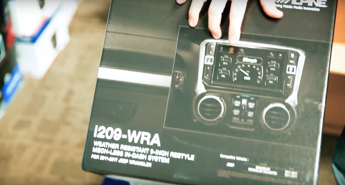 Alpine i209WRA Unboxing InPhase Car Audio